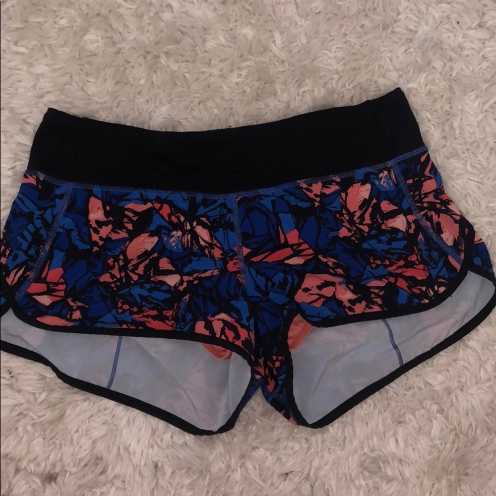 lululemon speed up shorts size 6